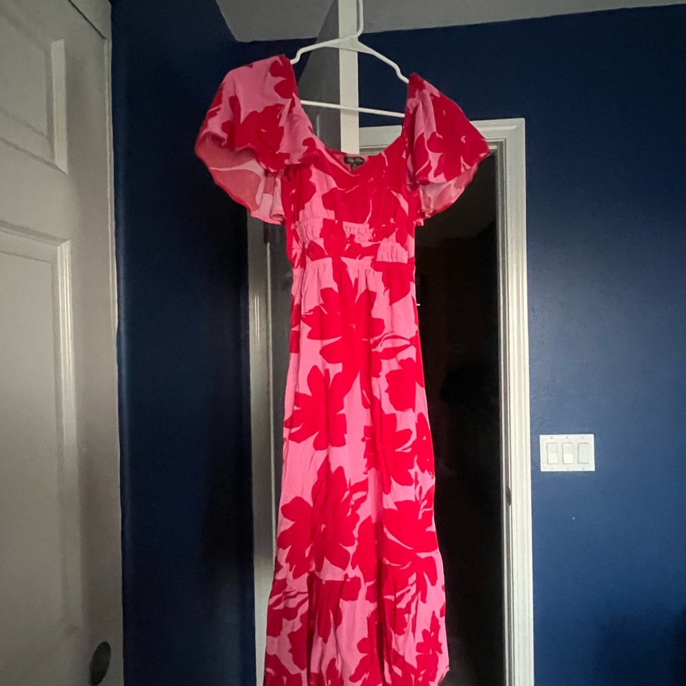 Lily Rose Flutter Sleeve Maxi Dress